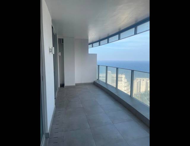 2 BEDROOM APARTMENT FOR SALE IN UMHLANGA ROCKS